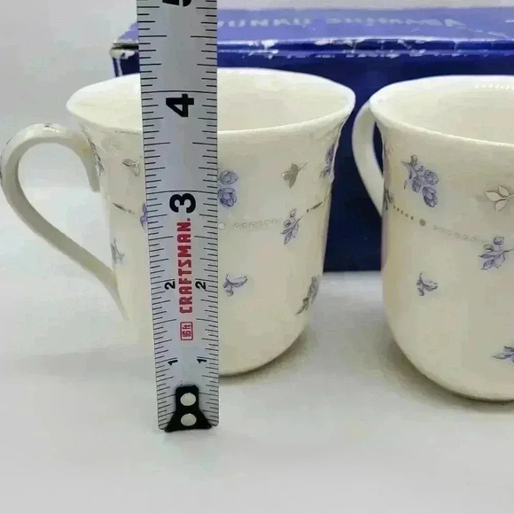 NEW Set of 2 JUNKO SHIMADA Coffee Mug Blue & White Floral Silver Leaf Signed - Picture 6 of 11